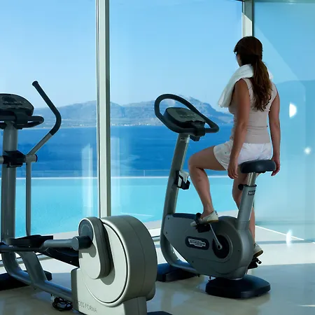 Blu Luxury Hotel-adults Only מלון